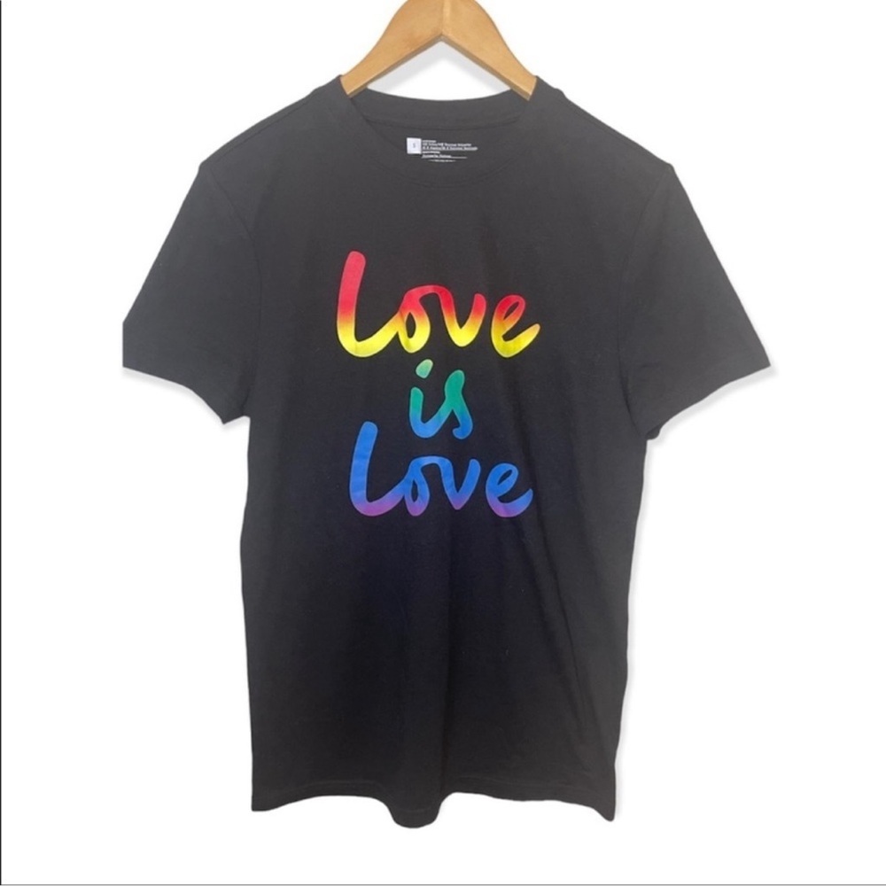 Love Is Love Rainbow‎ T-shirt​​